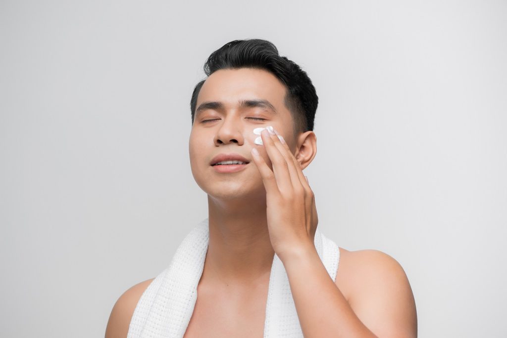 Basic Skincare Rutin untuk Pria Agar Kulit Lebih Sehat